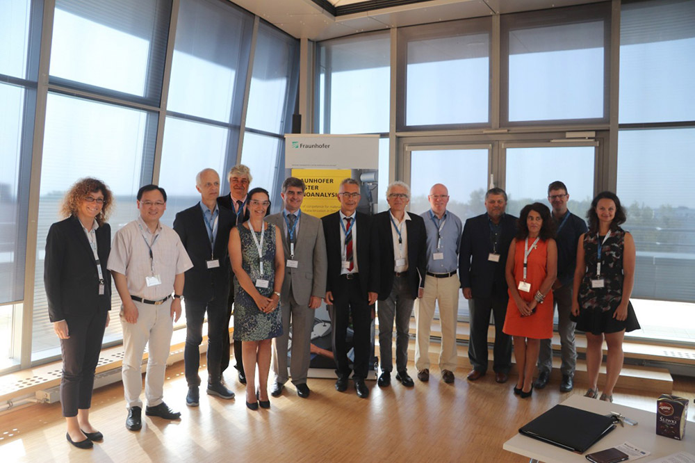 Invited and keynote speakers (from left to right): Joanna Wojewoda-Budka, Institute of Metallurgy and Materials Science Cracow; Xinliang Feng, Technische Universität Dresden; Josef Keckes, Montanuniversität Leoben; Robert Sinclair, Stanford University; Elvira Fortunato, Universidade NOVA de Lisboa; Yuri Gogotsi, Drexel Nanomaterials Institute Philidelphia; Ehrenfried Zschech, Fraunhofer IKTS Dresden; Olivier Thomas, Aix Marseille Université; Gerd Schneider, Helmholtz-Zentrum Berlin; Oden Warren, Bruker Minneapolis; Paula Vilarinho, University of Avairo; Georg Haberfehlner, Graz University of Technology; Manon Letiche, Institute Laue-Langevin Grenoble.